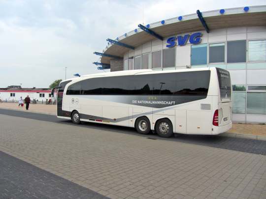 Bus der Fußballnationalmannschaft auf Sylt