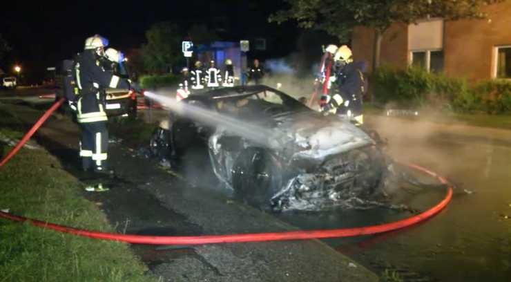 Aston Martin brennt auf Sylt nieder