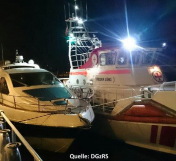 Seenotretter aus List + Hörnum retten Yacht vor Sylt