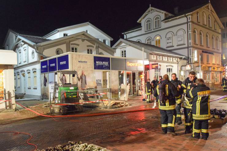 Feuer am Umbau des Rossberghaus in Westerland