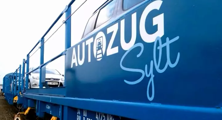 Autozug Sylt entgleist, zurzeit kein Transport von Autos über den Hindenburgdamm