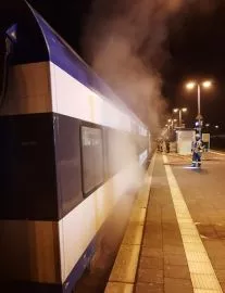 Zug von Westerland/Sylt nach Husum brannte - ein Verletzter