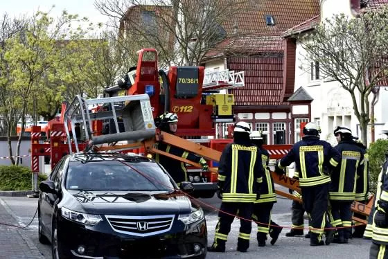 Feuerwehr Westerland bei Kranunfall