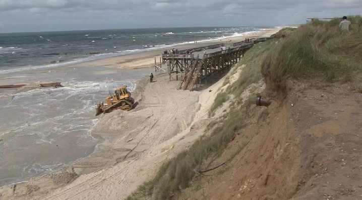 Neuer Sand am Strand von Kampen