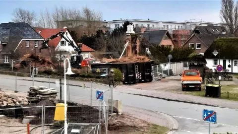 200 Jahre alter Gasthof in List/Sylt wird gerade abgerissen